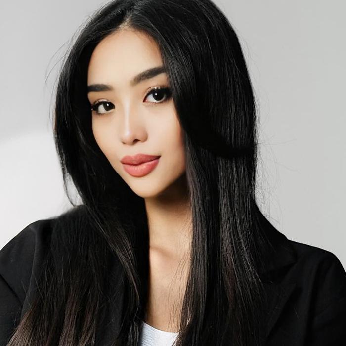 Charming girlfriend Madina, 32 yrs.old from Almaty, Kazakhstan