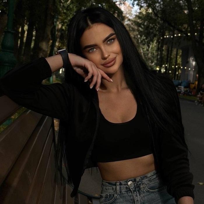 Charming wife Olena, 23 yrs.old from Kharkiv, Ukraine