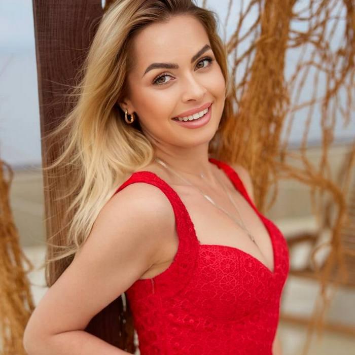 Charming miss Alina, 33 yrs.old from Odessa, Ukraine