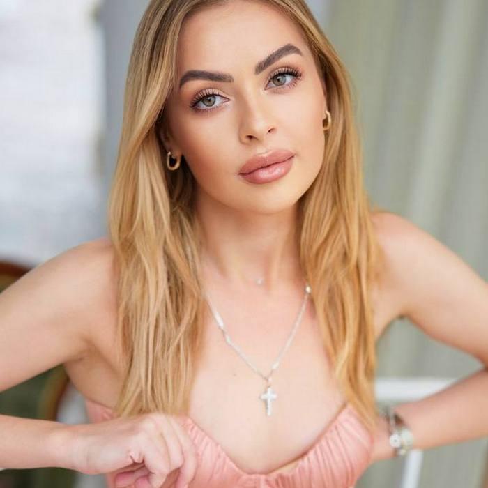 Amazing miss Alina, 33 yrs.old from Odessa, Ukraine