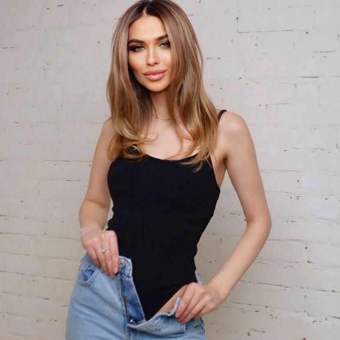 Beautiful girlfriend Alina, 29 yrs.old from Berlin, Germany