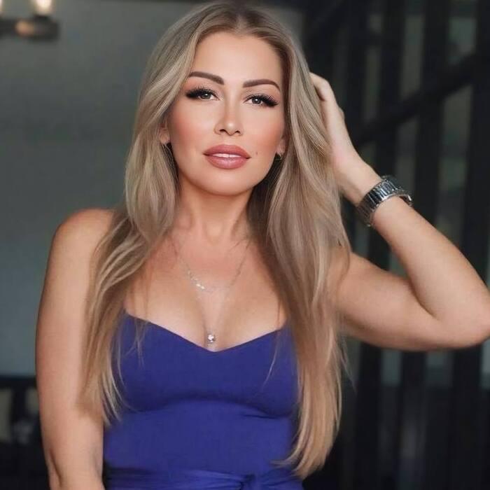 Single girlfriend Hanna, 47 yrs.old from Kyiv, Ukraine