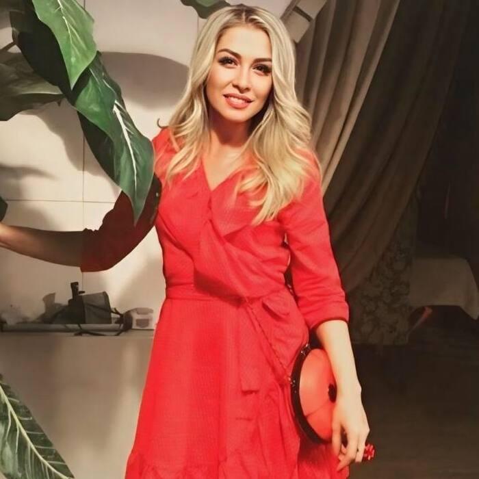 Beautiful wife Hanna, 47 yrs.old from Kyiv, Ukraine