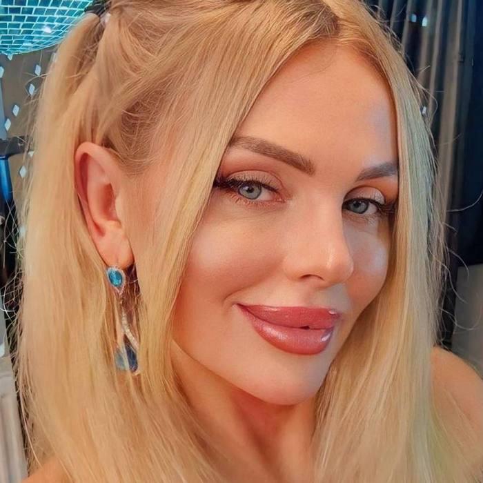 Charming wife Elena, 50 yrs.old from Kyiv, Ukraine
