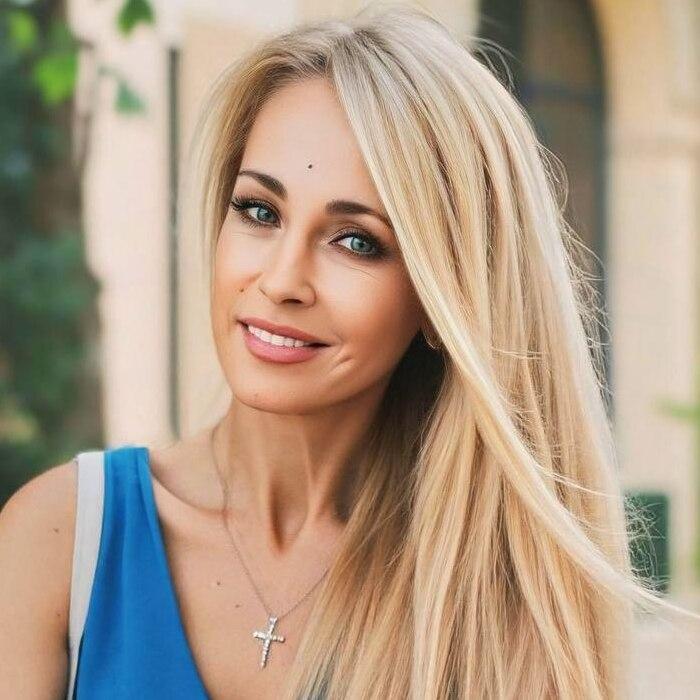Charming girl Ilona, 50 yrs.old from Odessa, Ukraine
