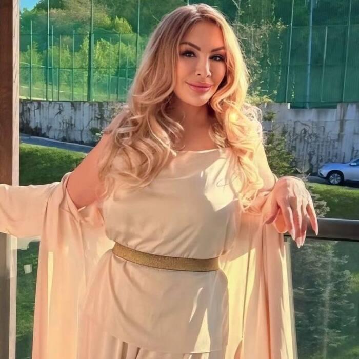 Pretty pen pal Alla, 61 yrs.old from Dnepr, Ukraine