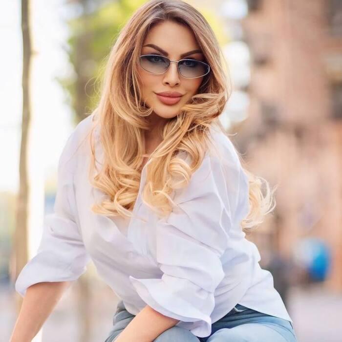 Single mail order bride Alla, 61 yrs.old from Dnepr, Ukraine