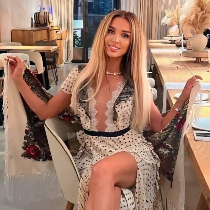 Amazing mail order bride Julia, 39 yrs.old from Dubai, United Arab Emirates