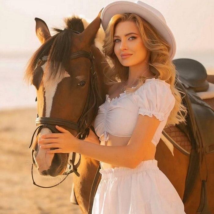 Sexy woman Alena, 33 yrs.old from Praga, Czech Republic