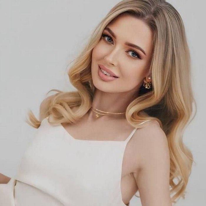 Hot bride Alena, 33 yrs.old from Praga, Czech Republic