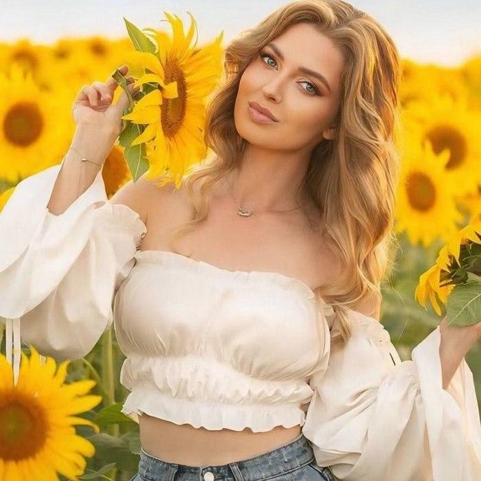Hot bride Alena, 33 yrs.old from Praga, Czech Republic