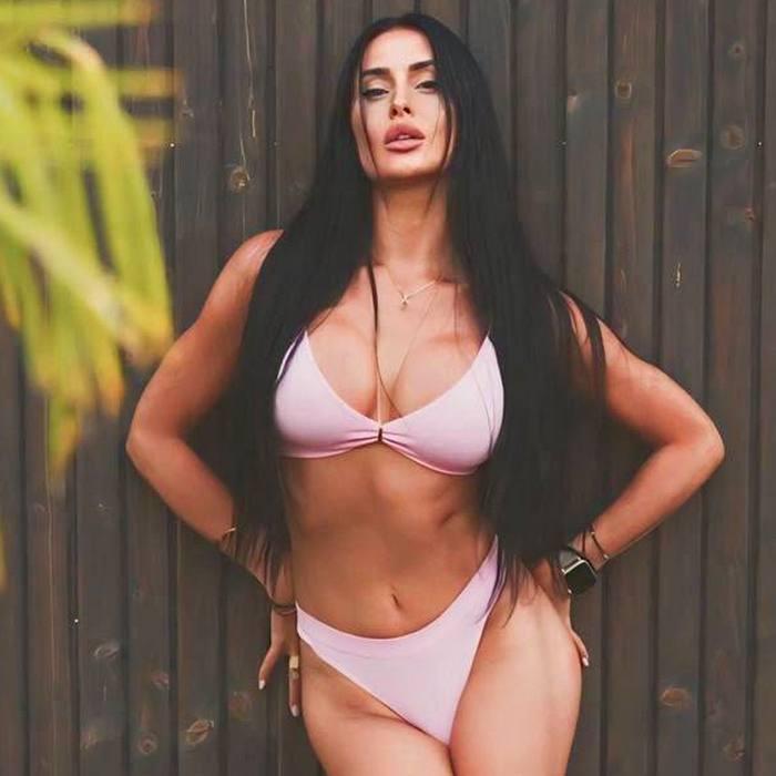 Pretty bride Julia, 35 yrs.old from Strasbourg, France