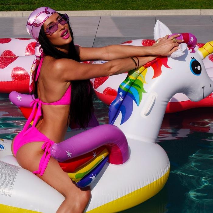 Charming woman Julia, 35 yrs.old from Strasbourg, France