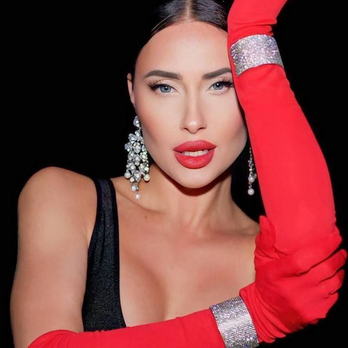 Single woman Julia, 35 yrs.old from Strasbourg, France