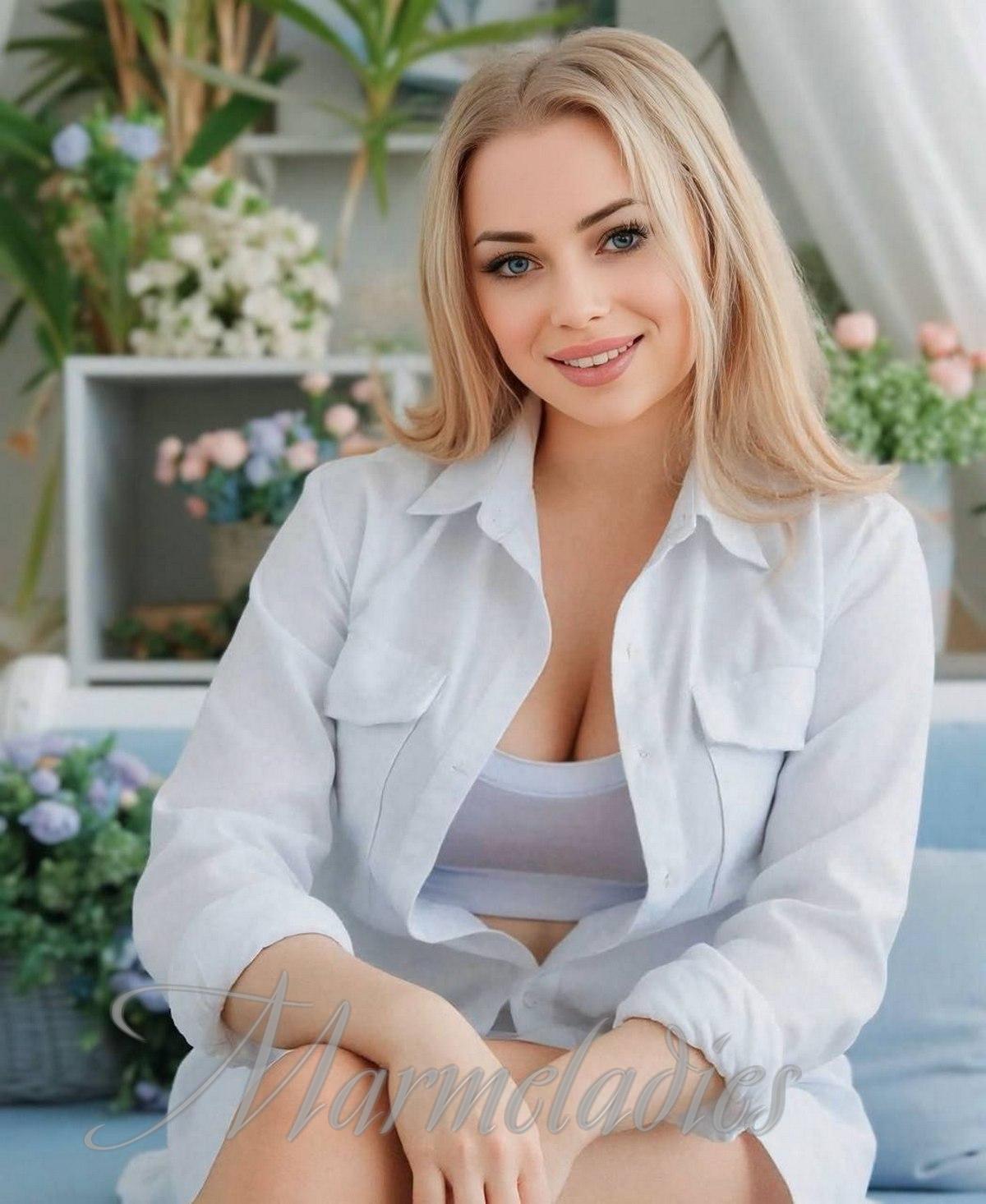 Amazing woman Anna, 41 yrs.old from Kiev, Ukraine