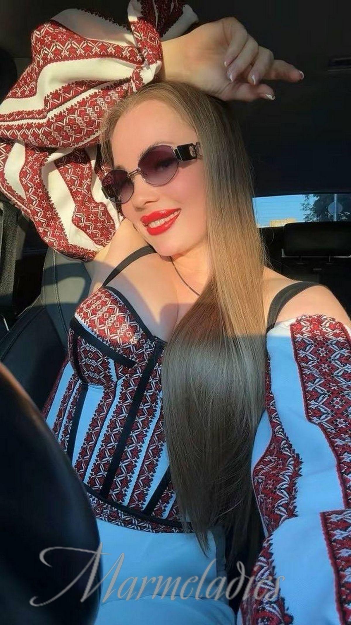 Gorgeous girl Anna, 41 yrs.old from Kiev, Ukraine