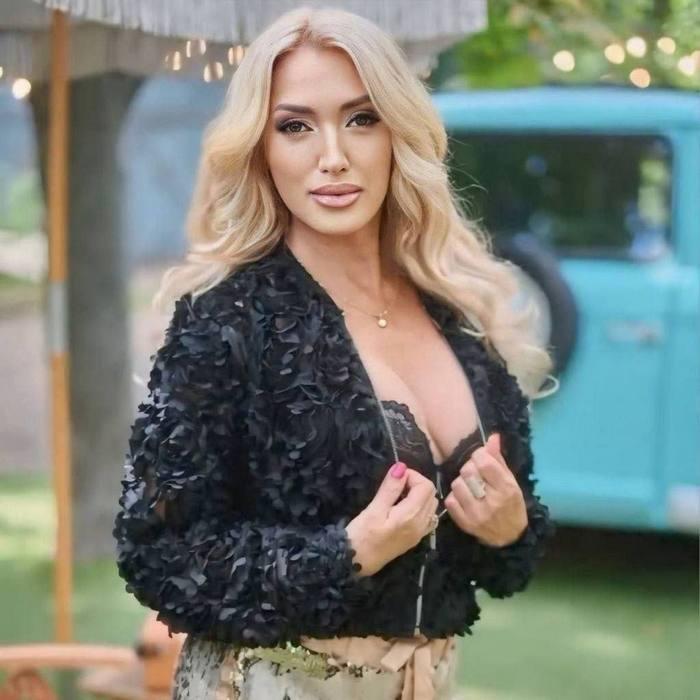 Charming girl Ludmila, 58 yrs.old from Kyiv, Ukraine