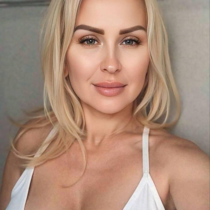 Charming wife Eva, 50 yrs.old from Lvov, Ukraine
