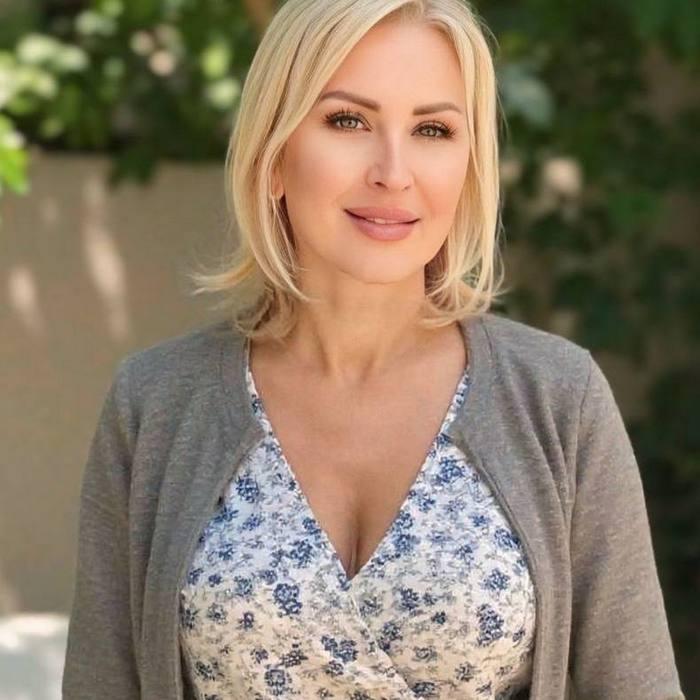Single wife Eva, 50 yrs.old from Lvov, Ukraine