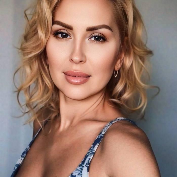 Beautiful wife Eva, 50 yrs.old from Lvov, Ukraine