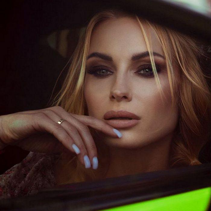 Sexy pen pal Oksana, 47 yrs.old from Krivoy Rog, Ukraine