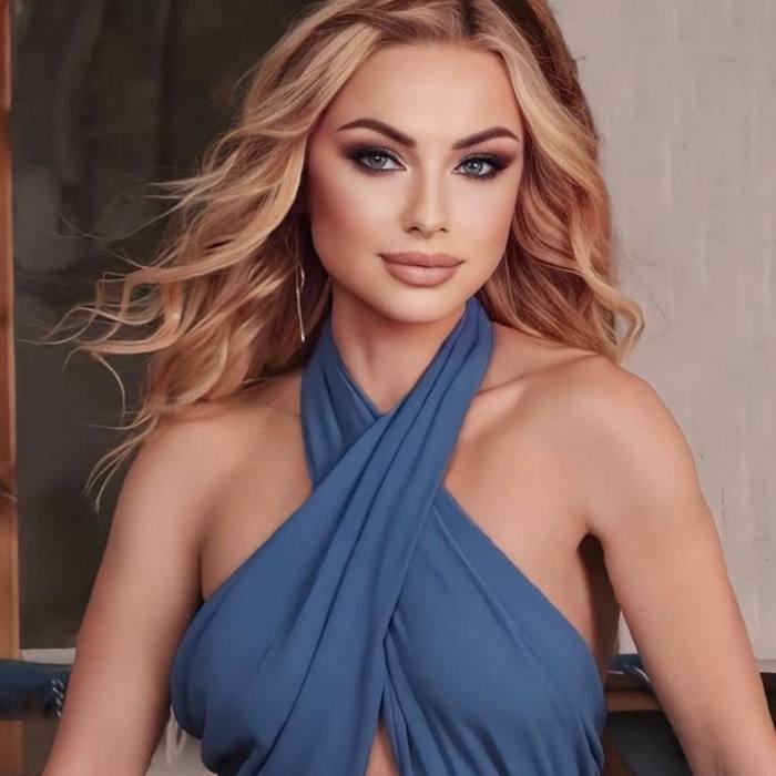 Gorgeous pen pal Oksana, 47 yrs.old from Krivoy Rog, Ukraine