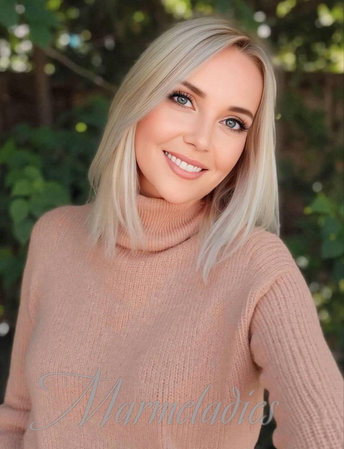 Amazing pen pal Anna, 46 yrs.old from Odessa, Ukraine