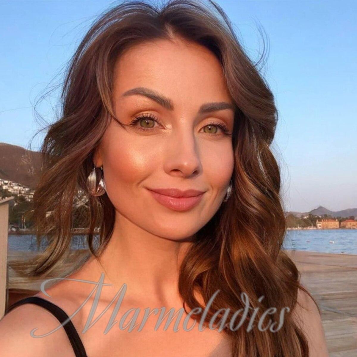 Beautiful girl Hanna, 40 yrs.old from Kiev, Ukraine