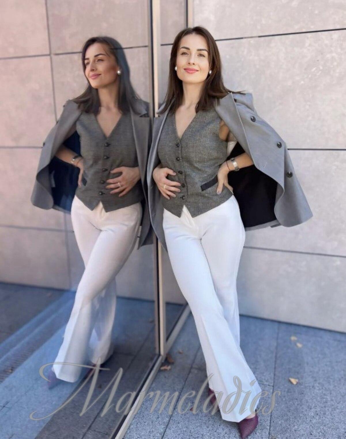 Gorgeous girl Hanna, 40 yrs.old from Kiev, Ukraine