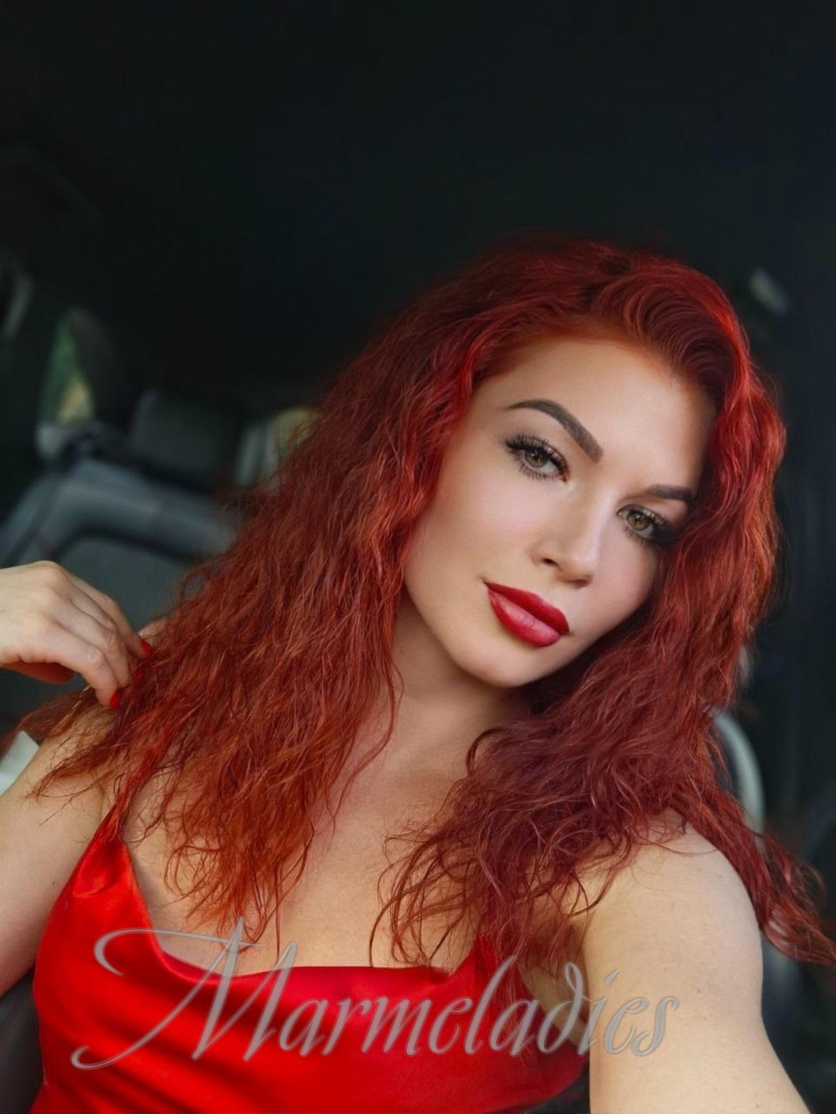 Amazing lady Dina, 37 yrs.old from Zhitomyr, Ukraine