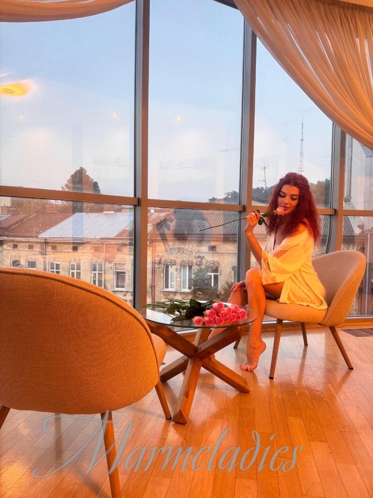 Hot girl Dina, 37 yrs.old from Zhitomyr, Ukraine