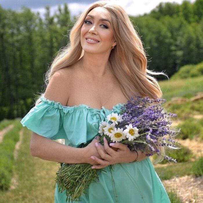 Amazing lady Oksana, 42 yrs.old from Kharkiv, Ukraine