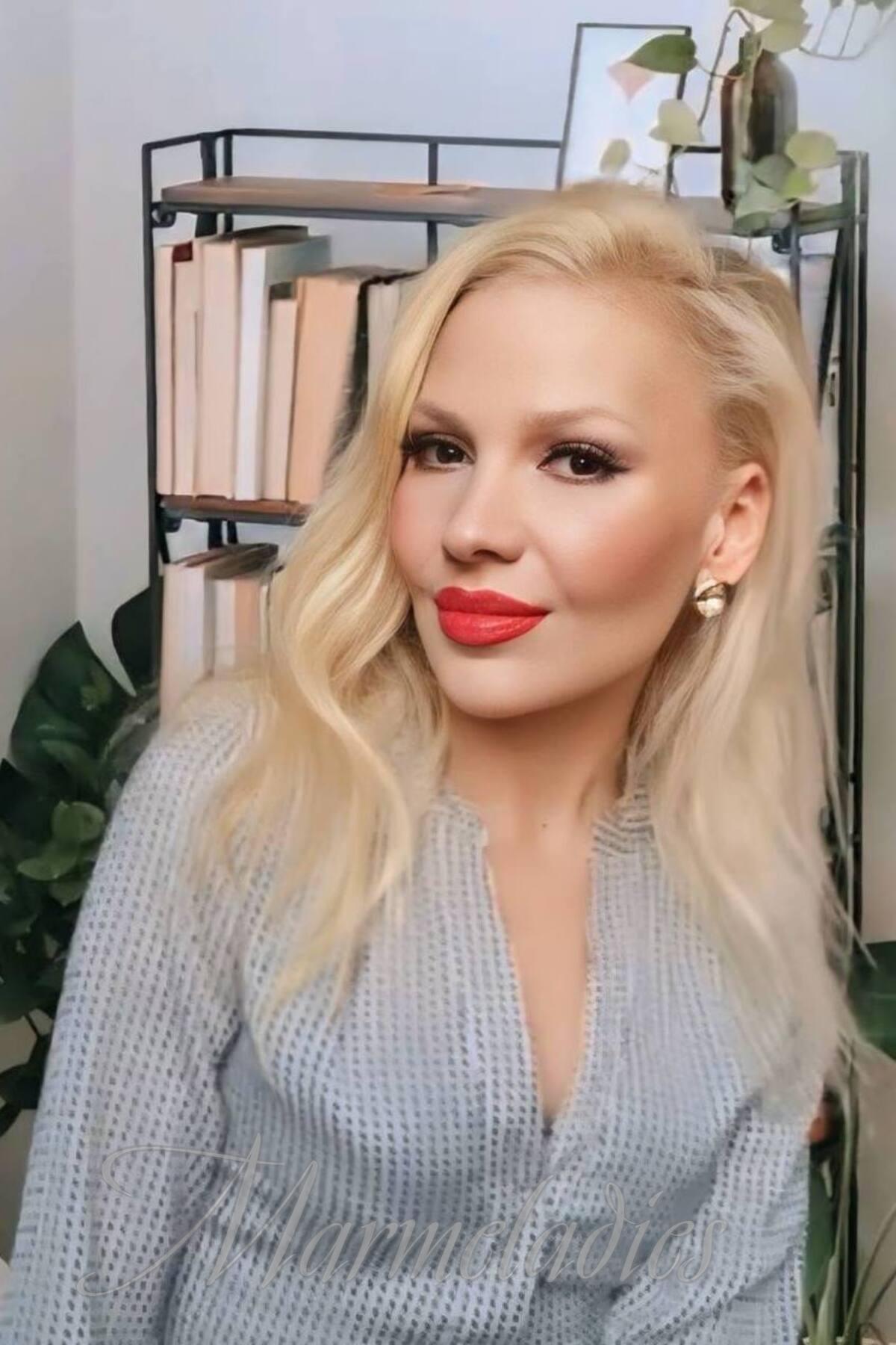 Single lady Tatiana, 47 yrs.old from Odessa, Ukraine