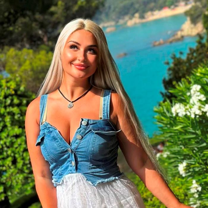 Nice girlfriend Nadiya, 33 yrs.old from Kiev, Ukraine