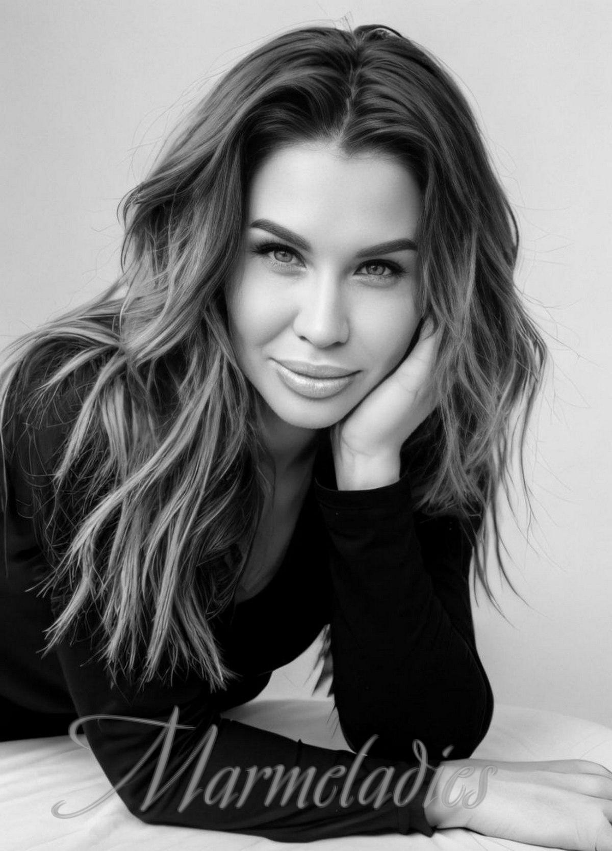 Nice wife Katerina, 40 yrs.old from Dnepr, Ukraine