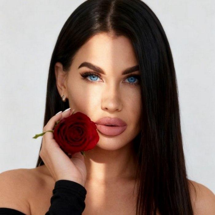 Sexy wife Katerina, 40 yrs.old from Dnepr, Ukraine