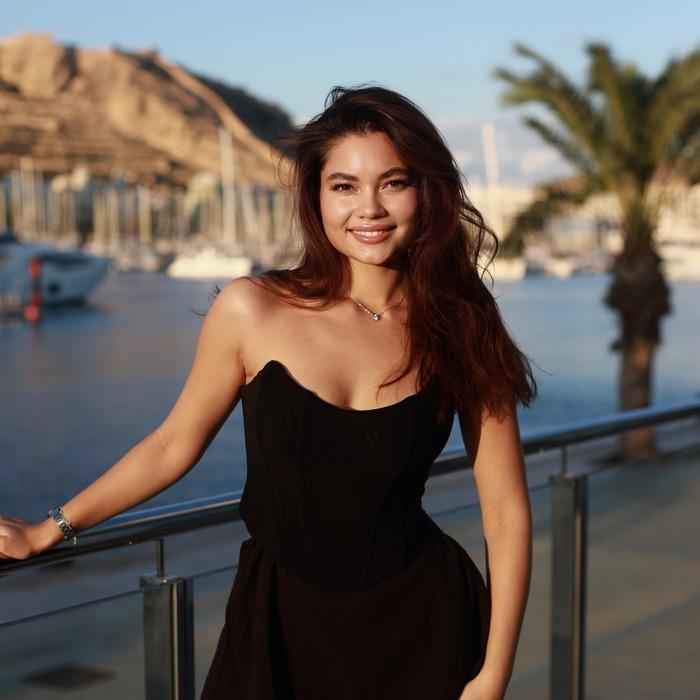 Single mail order bride Svetlana, 21 yrs.old from Alicante, Spain