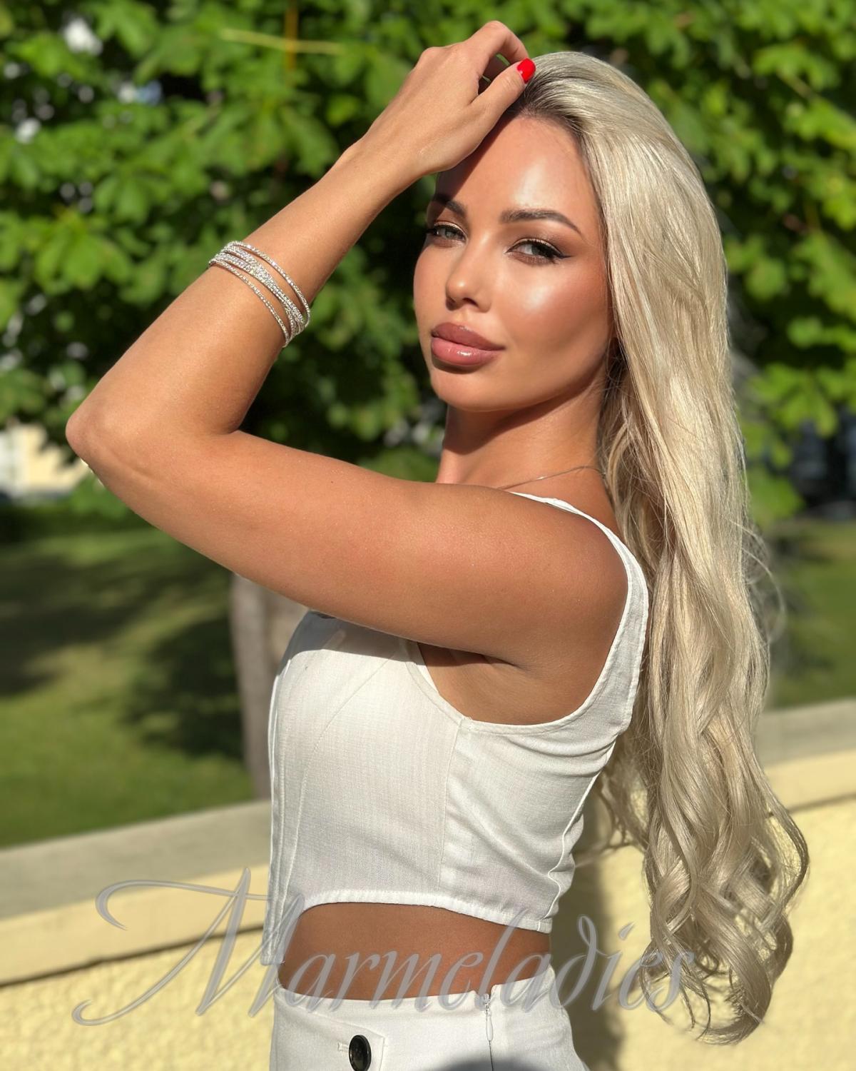 Pretty mail order bride Inna, 30 yrs.old from Mykolaiv, Ukraine