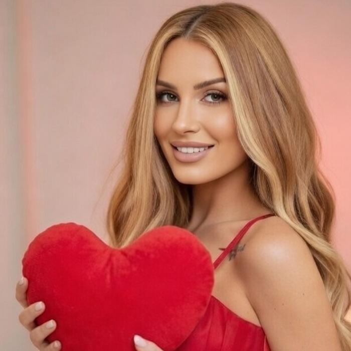 Sexy woman Isabella, 26 yrs.old from Balneário Camboriú, Brazil