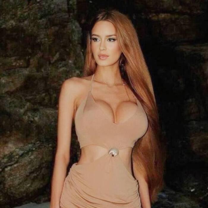 Hot woman Isabella, 26 yrs.old from Balneário Camboriú, Brazil