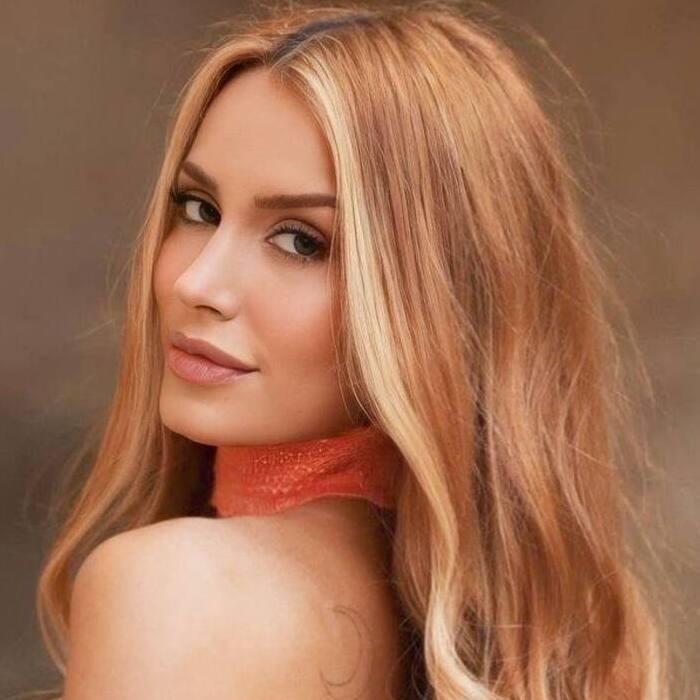 Sexy woman Isabella, 26 yrs.old from Balneário Camboriú, Brazil