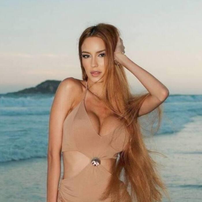 Sexy woman Isabella, 26 yrs.old from Balneário Camboriú, Brazil