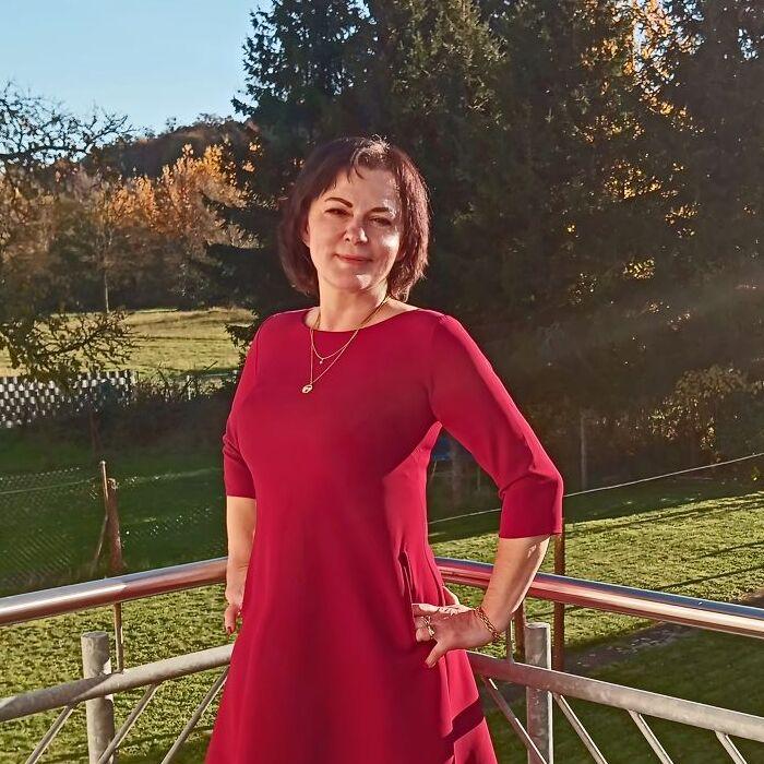 Charming girl Larisa, 49 yrs.old from Losheim am See, Germany