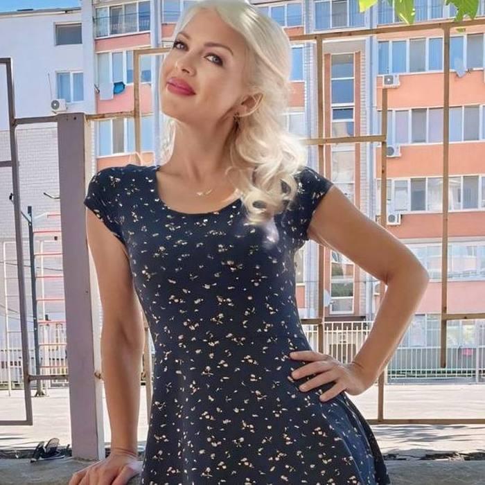 Hot miss Natalia, 42 yrs.old from Yuzhnyi, Ukraine
