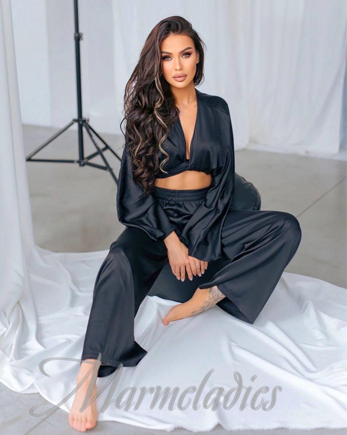 Hot girlfriend Iryna, 33 yrs.old from Rivne, Ukraine