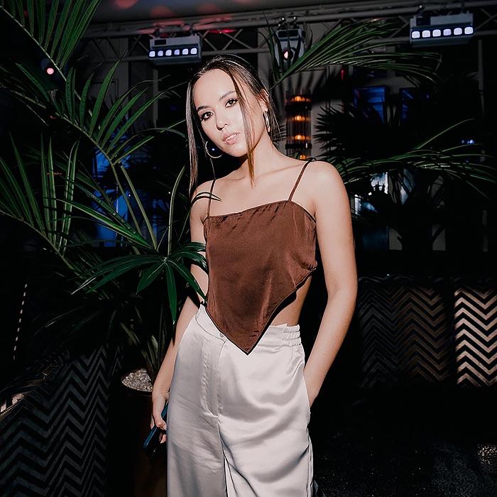 Pretty wife Alina, 27 yrs.old from Eastern Europe Pretty wife Alina, 27 yrs.old from Eastern Europe