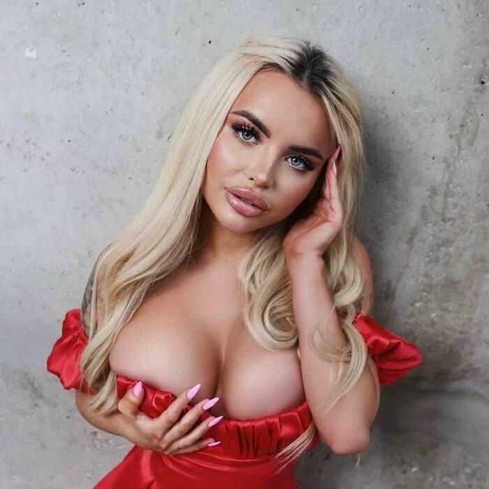 Single wife Anasteysha, 25 yrs.old from Lviv, Ukraine