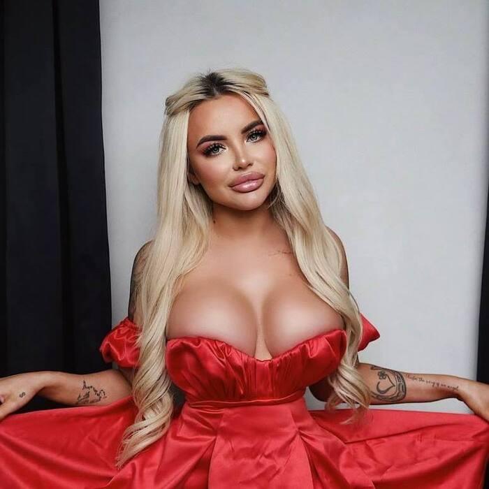 Single wife Anasteysha, 25 yrs.old from Lviv, Ukraine