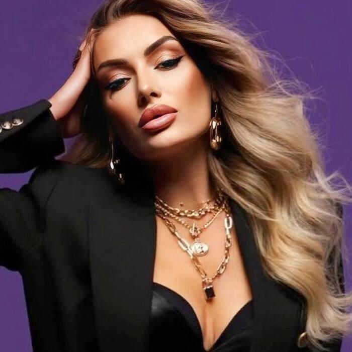 Single mail order bride Olena, 46 yrs.old from Odessa, Ukraine