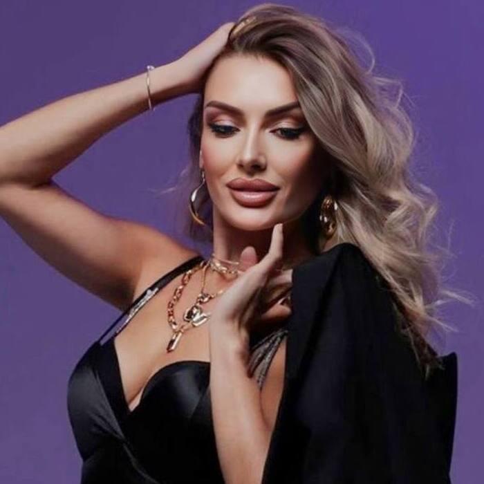 Hot mail order bride Olena, 46 yrs.old from Odessa, Ukraine